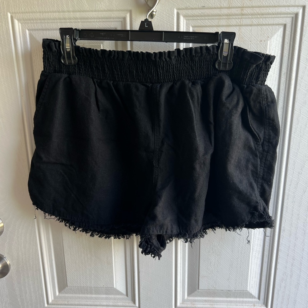 5 for $25 True Craft Linen Shorts